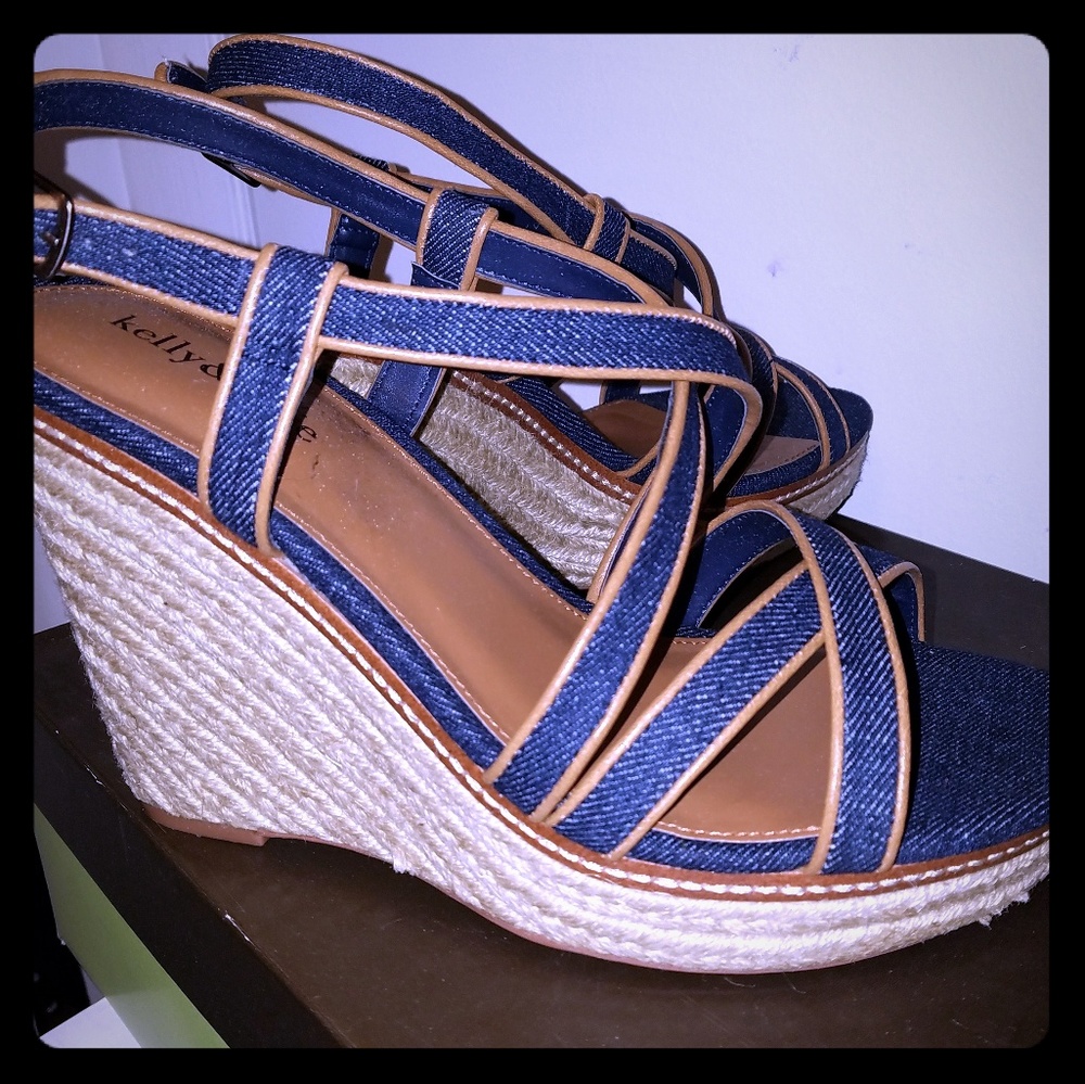 Adorable jean wedge